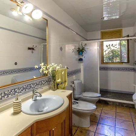 Villa Catalunya Casas Spacious, Sublime Just 15km To Barcelona!