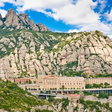 Catalunya Casas Spacious, Sublime Just 15km To Barcelona! Villa
