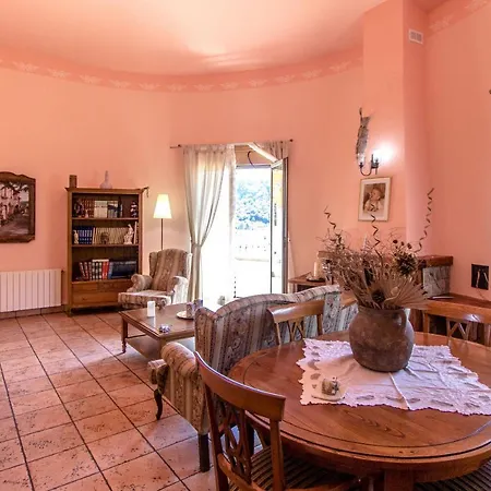 Catalunya Casas Spacious, Sublime Just 15km To Barcelona! *