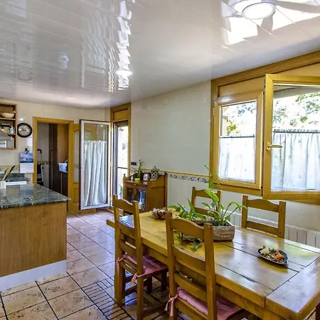 Catalunya Casas Spacious, Sublime Just 15km To Barcelona!